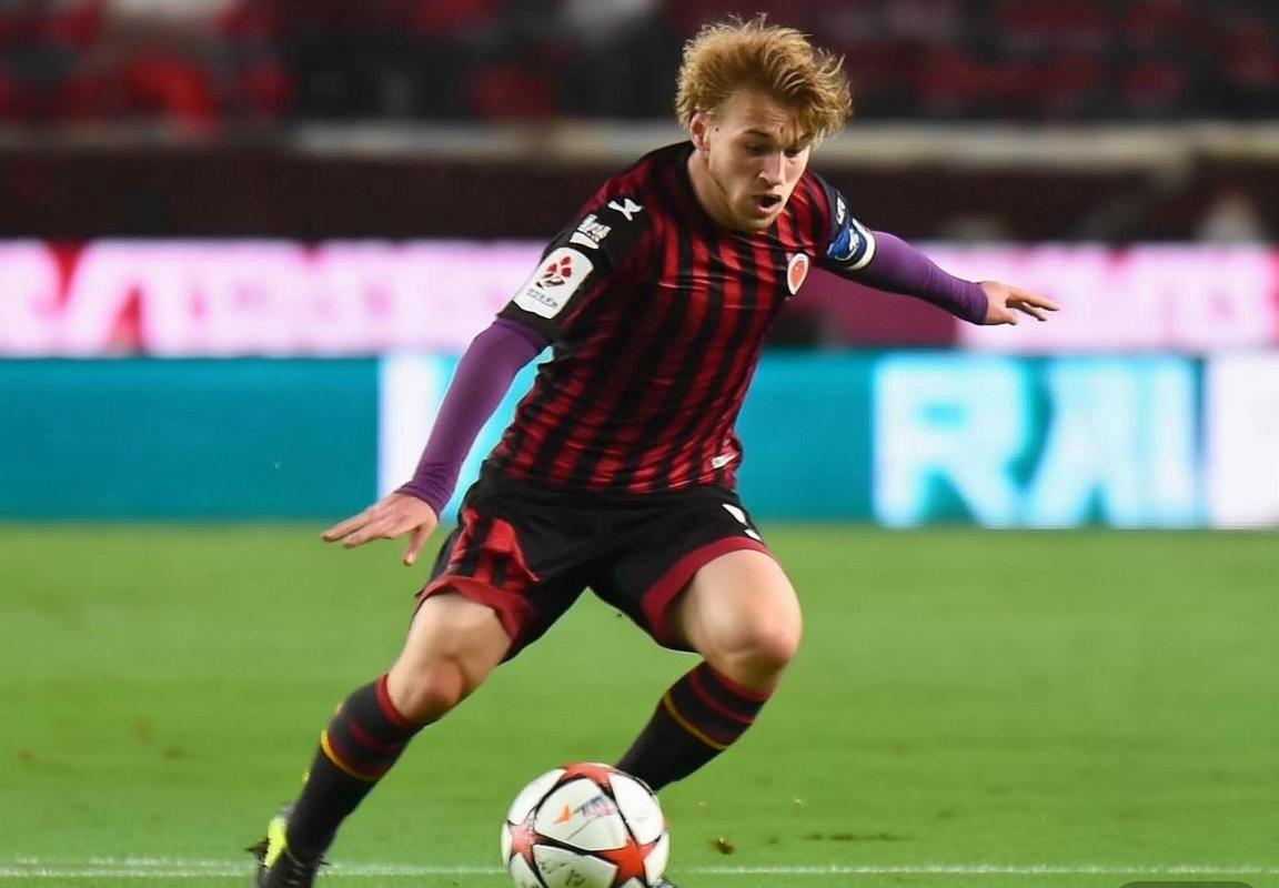 亚特兰大欧冠三连胜创历史！德凯特拉雷闪耀逆转切尔西，加斯佩里尼战术制胜